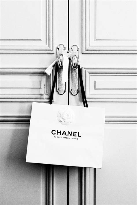 chanel wallpaper macbook|Chanel Aesthetic Wallpapers · 130+ Backgrounds.